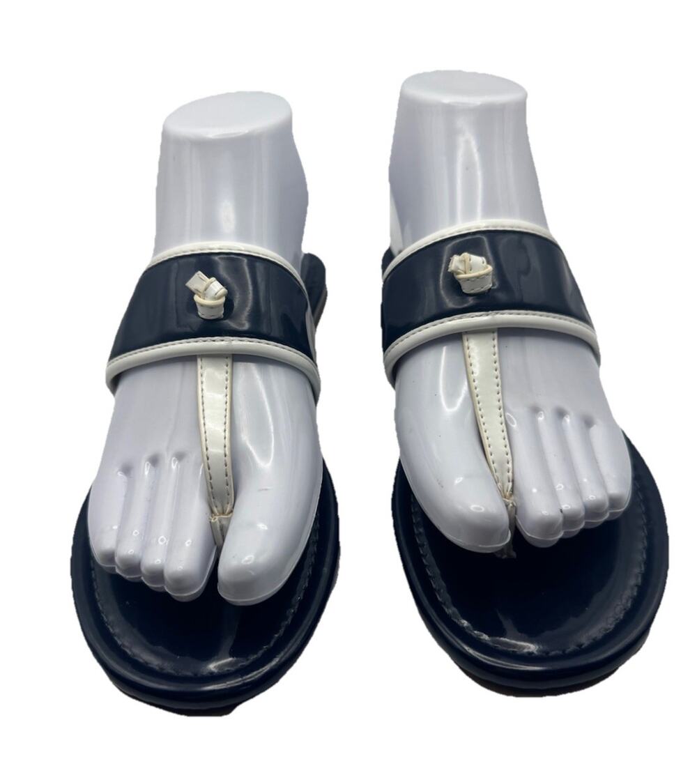 J. McLaughlin Womens Navy Preppy Coastal Thong Sandals Patent Leather Size 7M